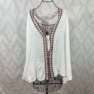 Hinge tribal print trim poncho - one size